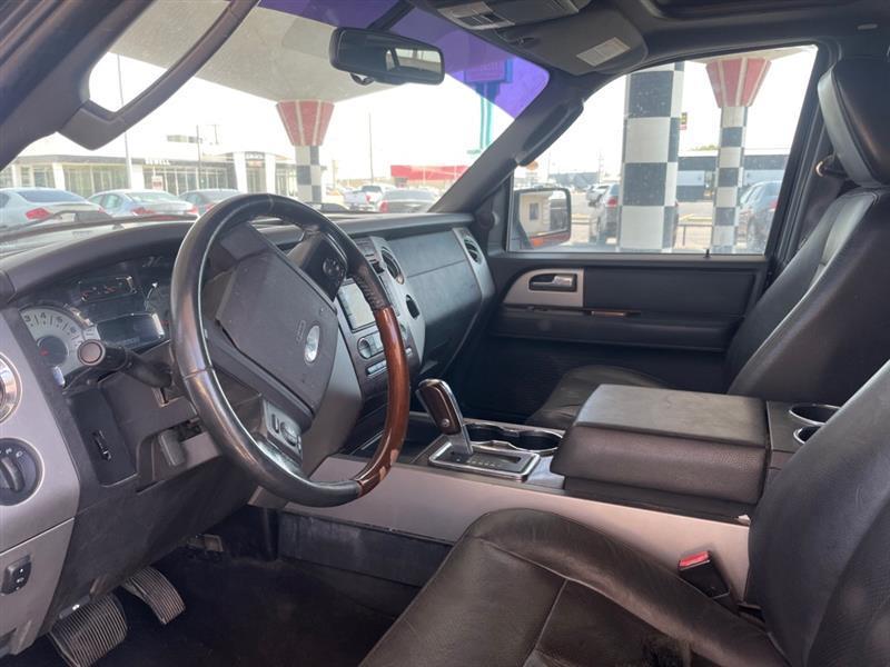 Ford Expedition Limited 2WD 2010