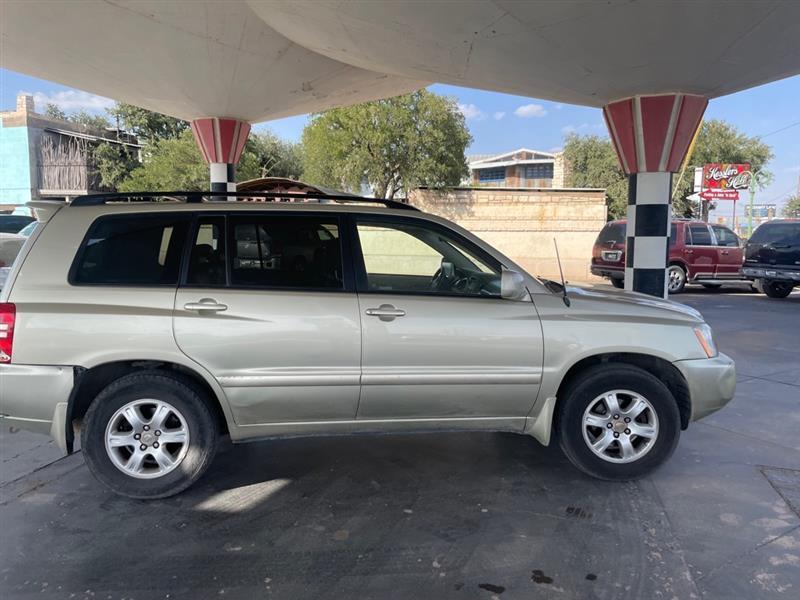 Toyota Highlander 2WD 2003