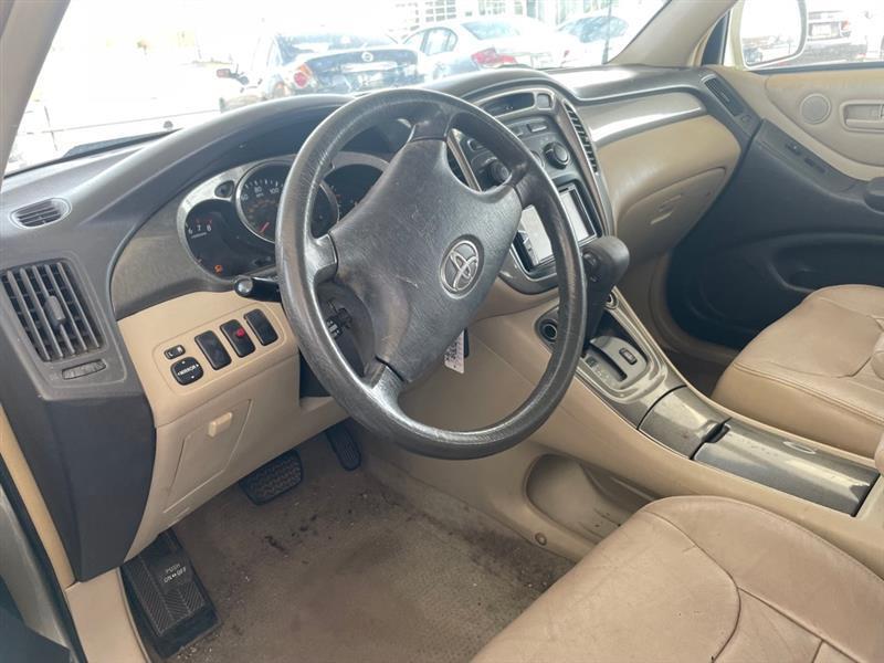 Toyota Highlander 2WD 2003
