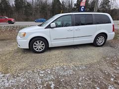 2014 Chrysler Town & Country 