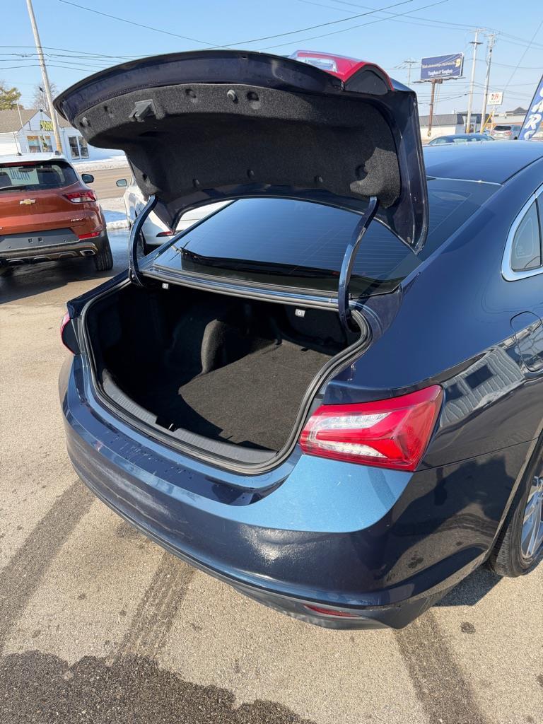 Chevrolet Malibu  2021