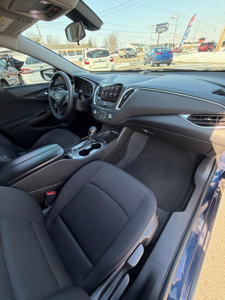 Chevrolet Malibu  2021