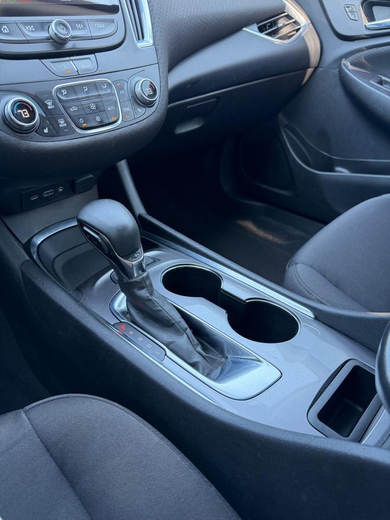 Chevrolet Malibu  2021