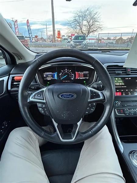 Ford Fusion Hybrid SE 2017