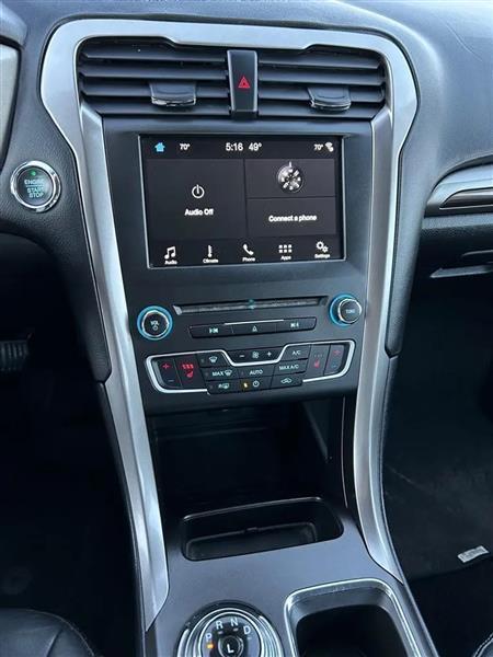 Ford Fusion Hybrid SE 2017
