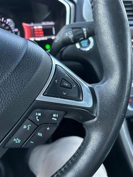 Ford Fusion Hybrid SE 2017