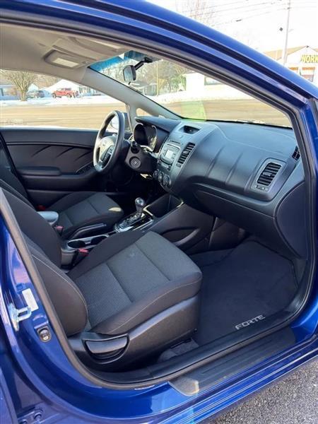 Kia Forte LX 6A 2017