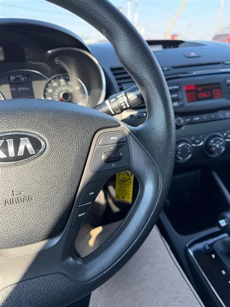 Kia Forte LX 6A 2017