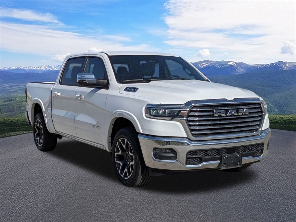 2025 RAM 1500 Laramie Crew Cab SWB 4WD