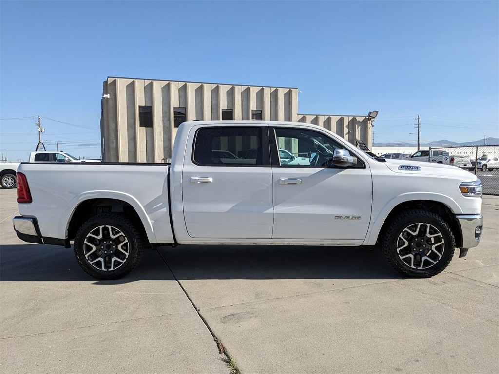 2025 Ram 1500 Laramie photo 3