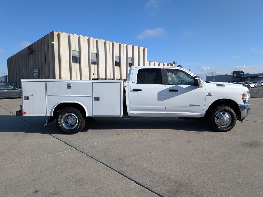 2024 Ram 3500 Tradesman photo 2