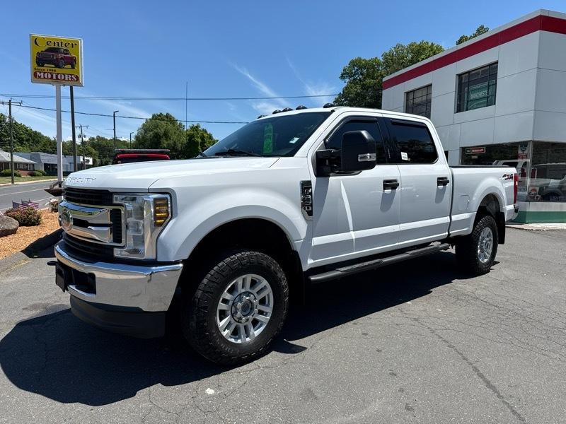 2018 Ford F-250 XLT 4x4 Crew Cab 6-3/4' Box's photo