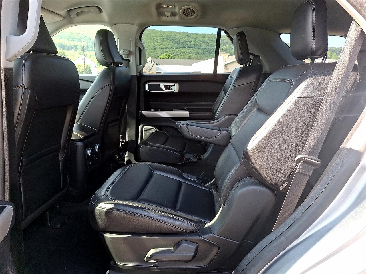 Ford Explorer XLT AWD 2021