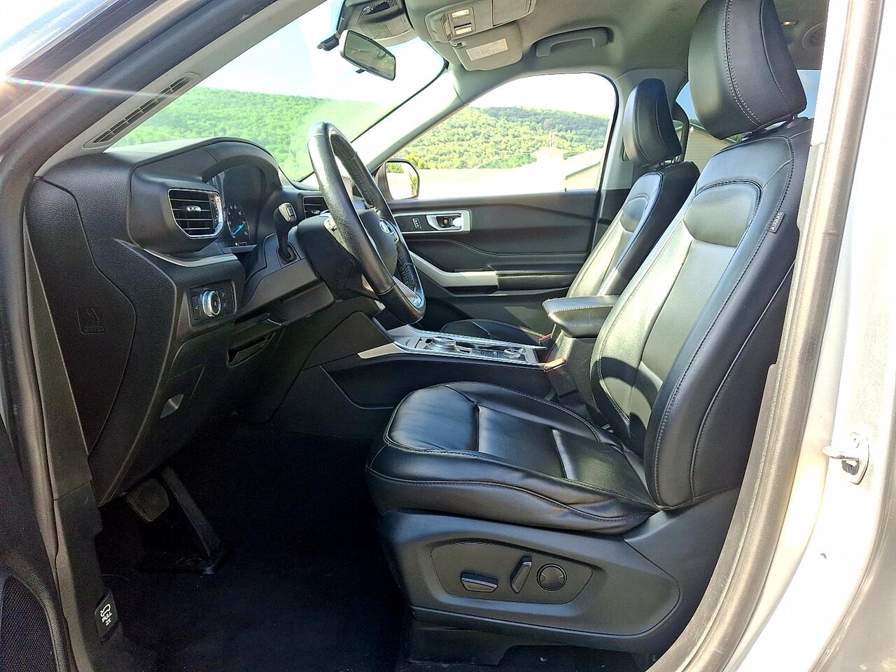 Ford Explorer XLT AWD 2021