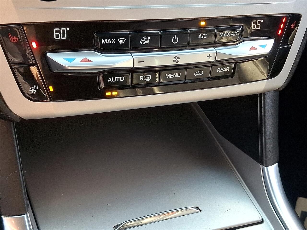 Ford Explorer XLT AWD 2021