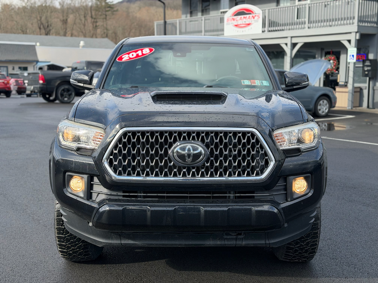 Toyota Tacoma  2018