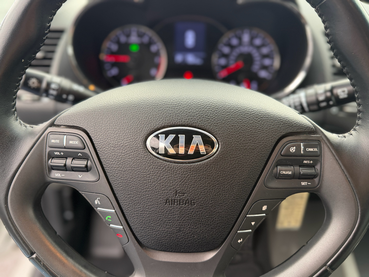 Kia Forte 5-Door  2015