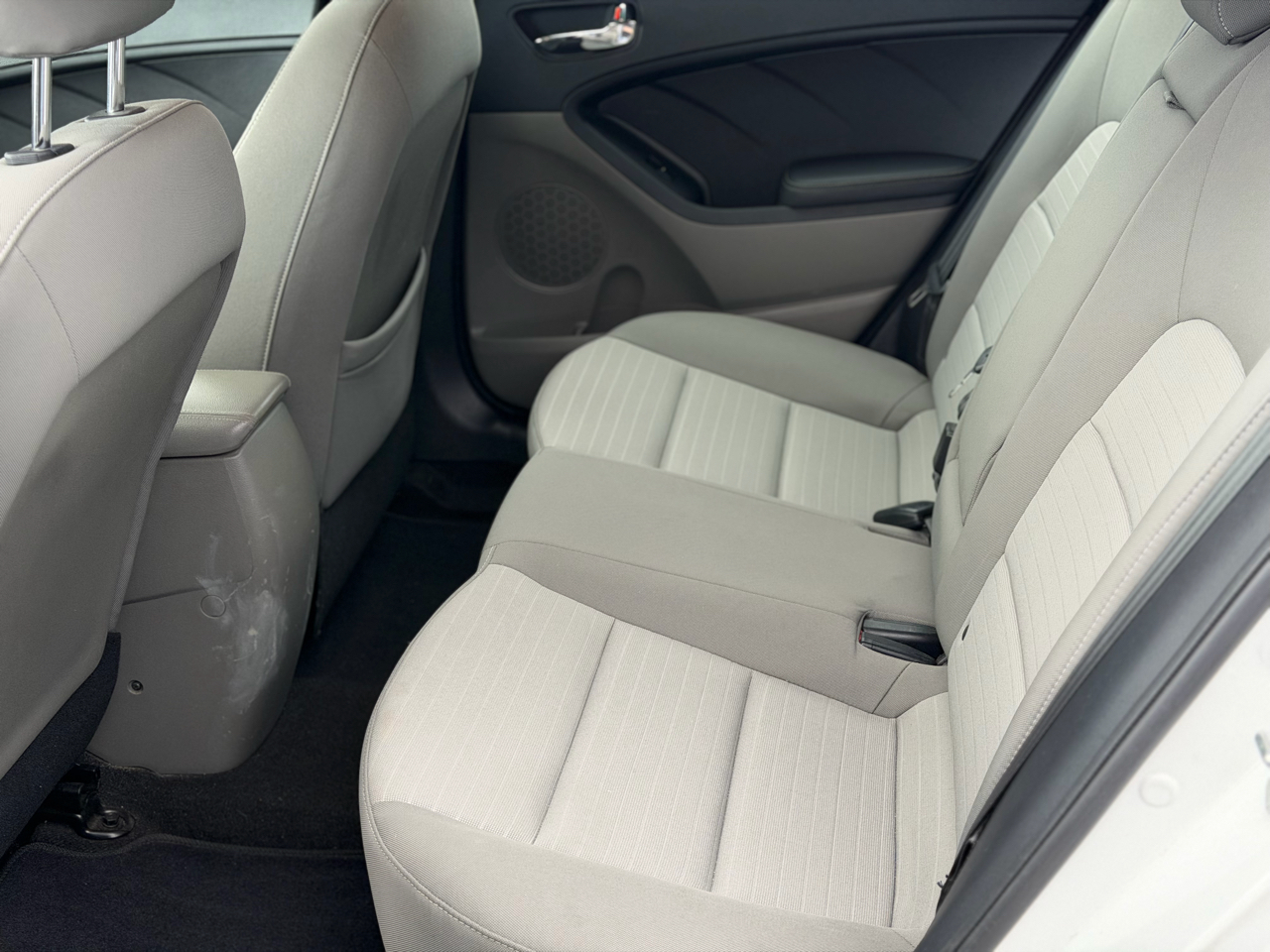 Kia Forte 5-Door  2015