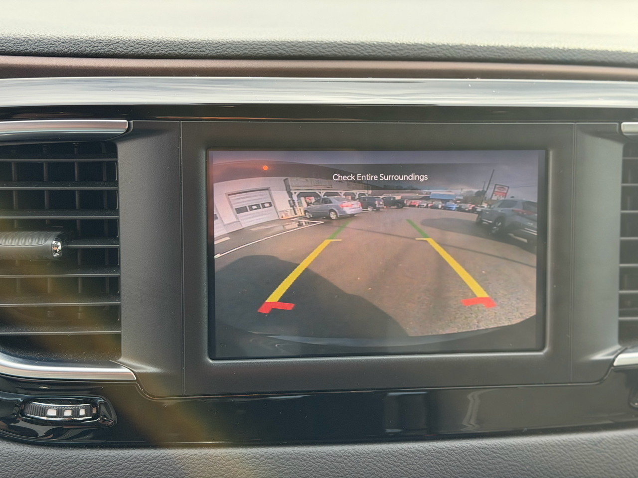 Chrysler Voyager  2024