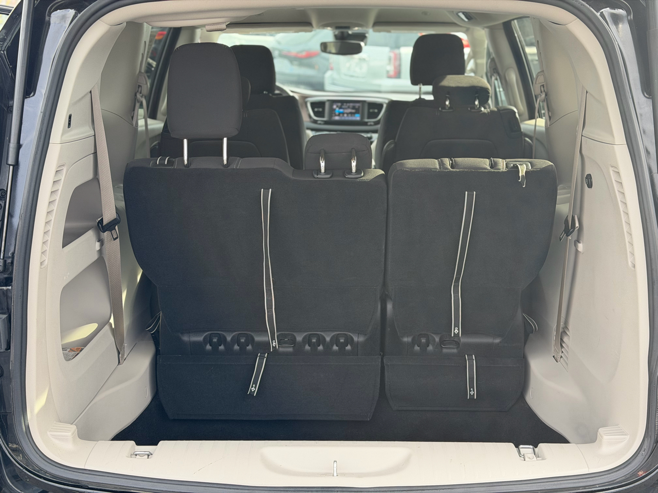 Chrysler Voyager  2024