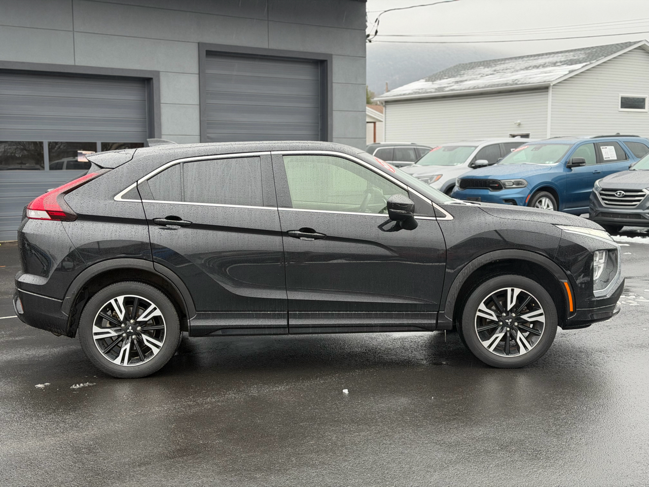 Mitsubishi Eclipse Cross  2024