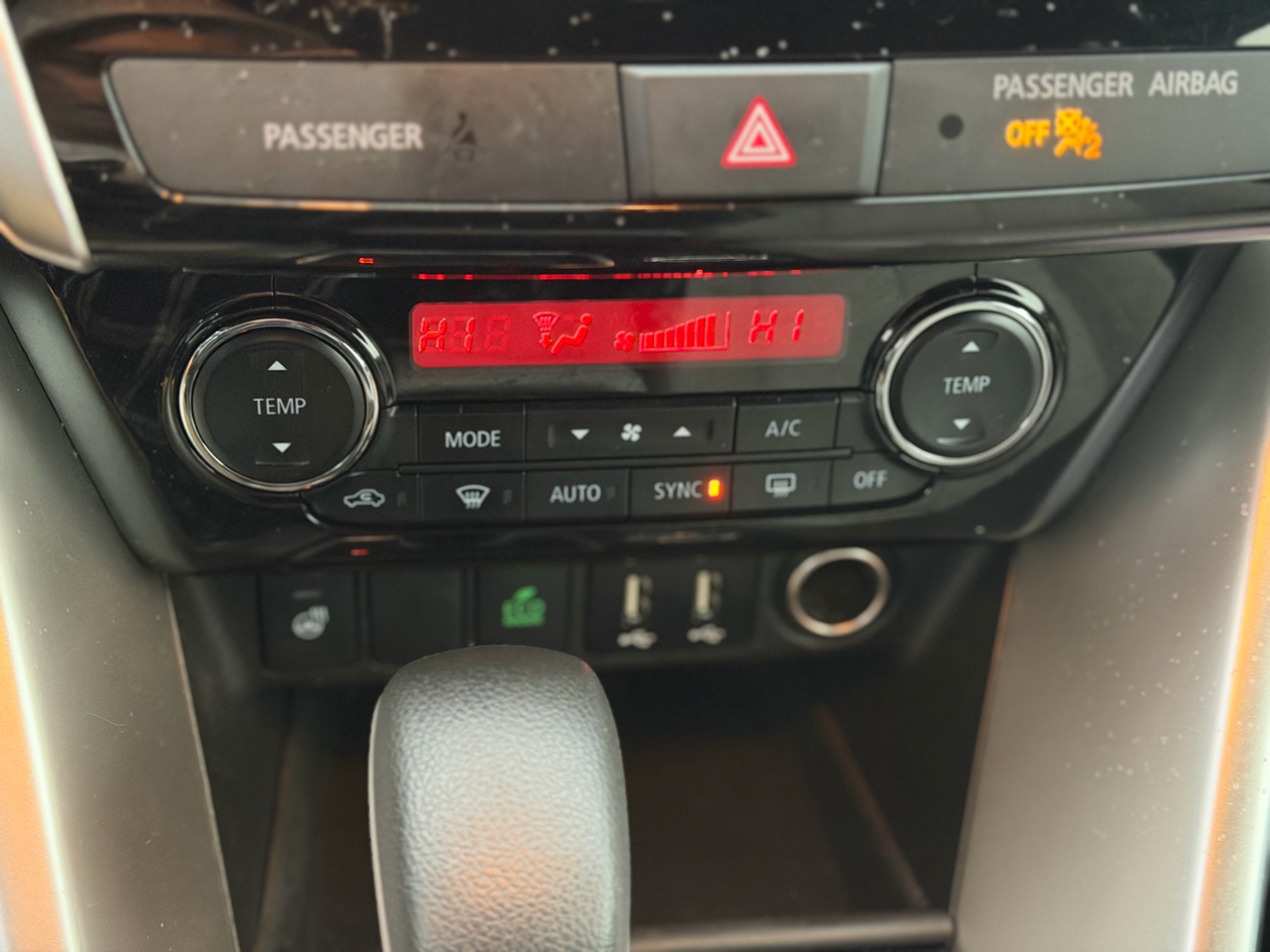 Mitsubishi Eclipse Cross  2024