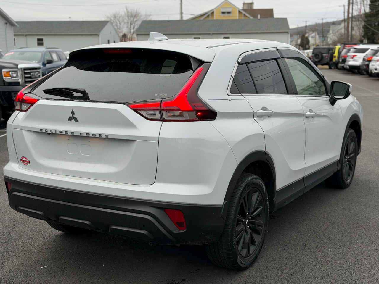 Mitsubishi Eclipse Cross  2023