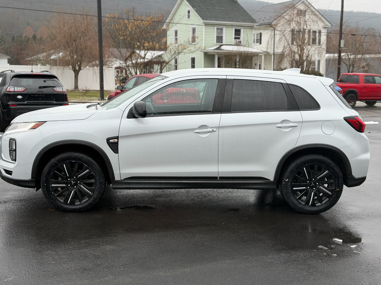Mitsubishi Outlander Sport  2022