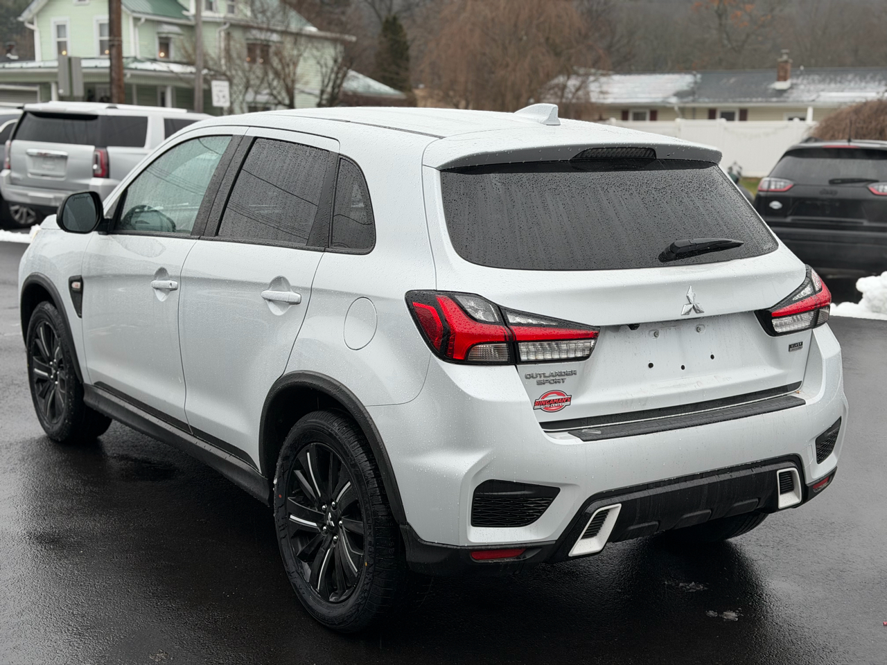 Mitsubishi Outlander Sport  2022