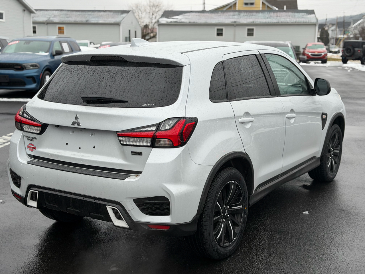 Mitsubishi Outlander Sport  2022