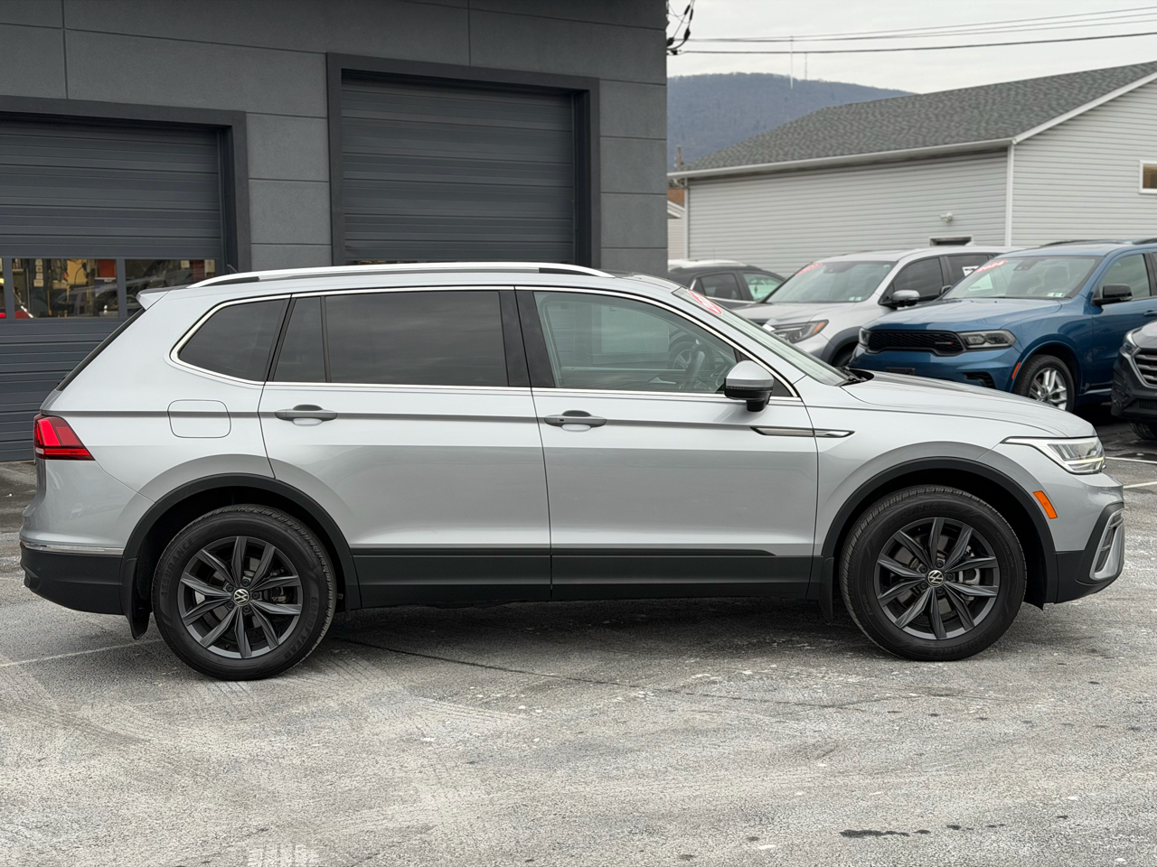 Volkswagen Tiguan  2023