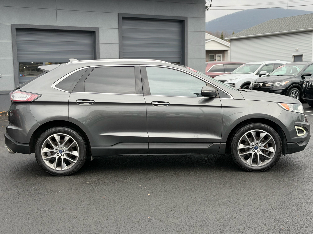 Ford Edge  2016