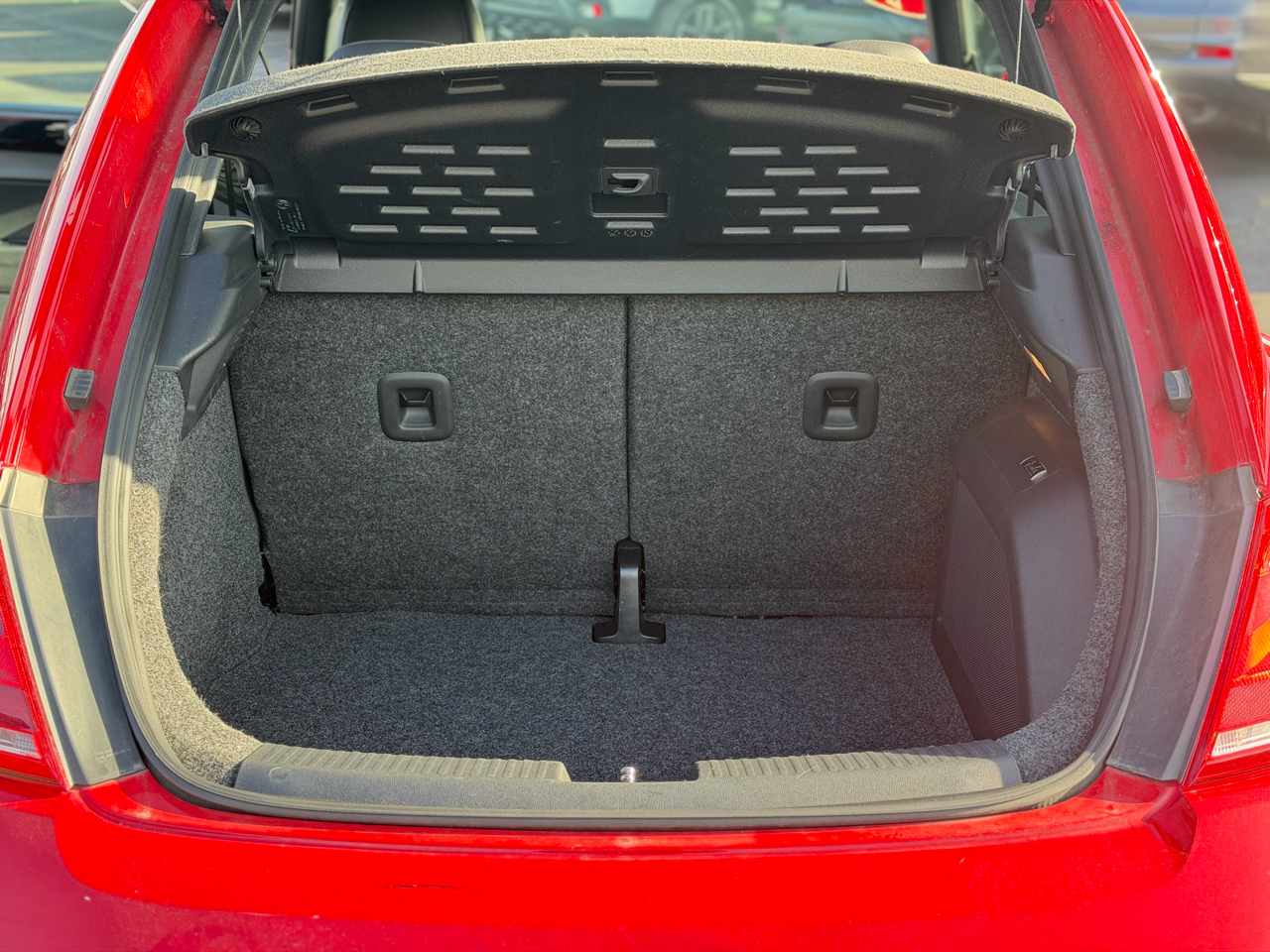 Volkswagen Beetle  2012