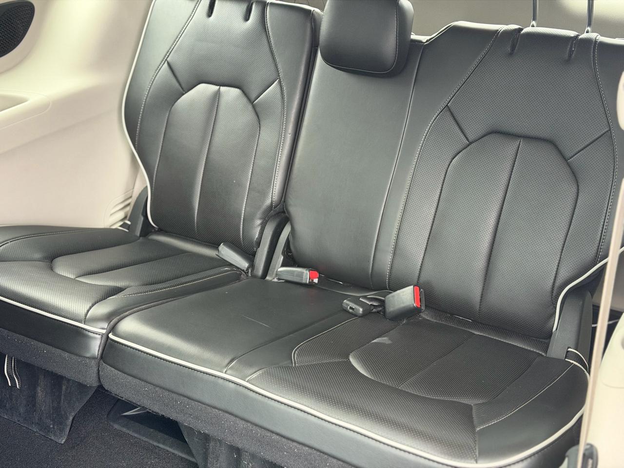 Chrysler Pacifica  2023