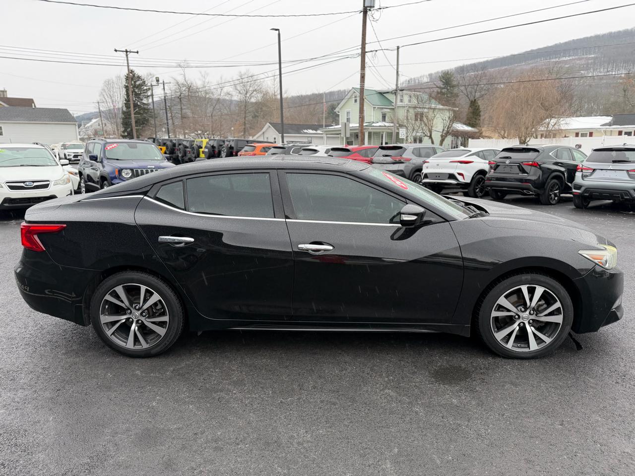 Nissan Maxima  2016