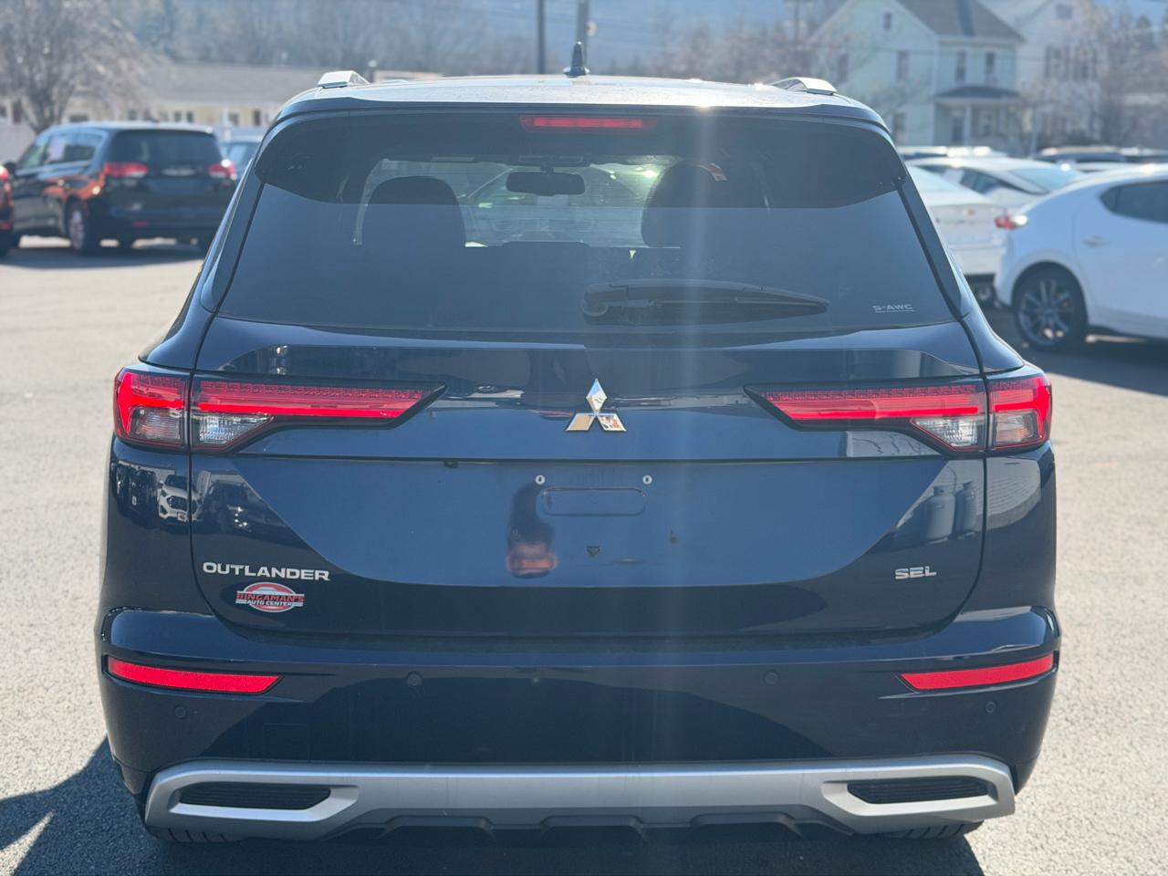 Mitsubishi Outlander  2022