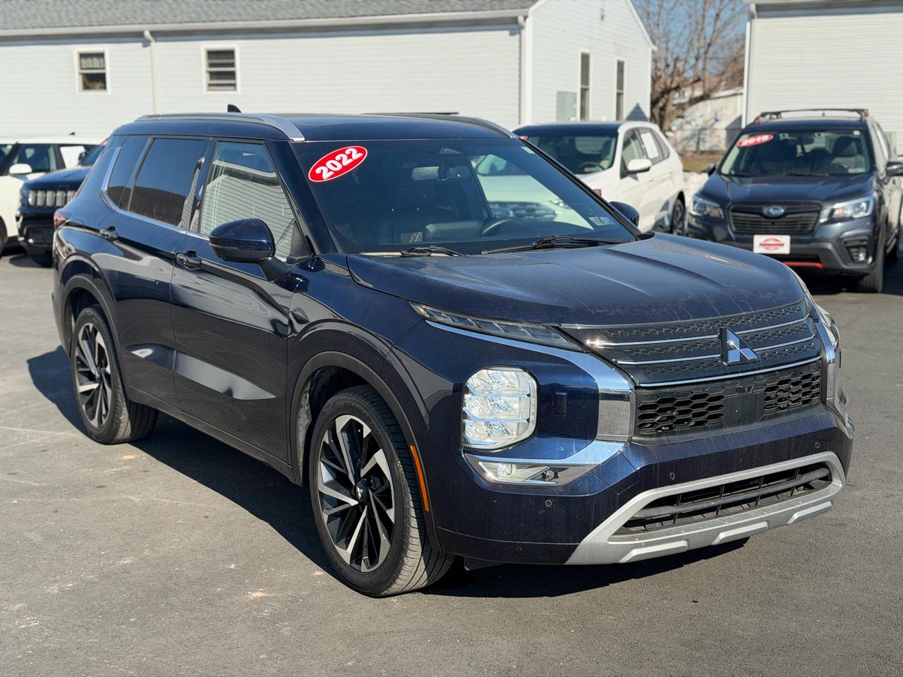 Mitsubishi Outlander  2022