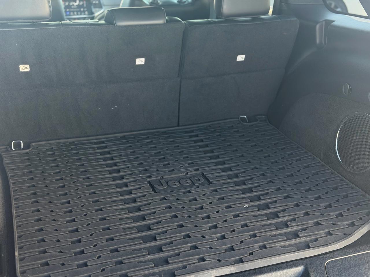 Jeep Grand Cherokee  2021