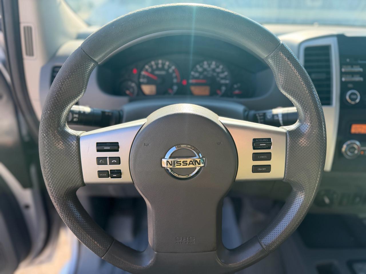 Nissan Frontier  2014