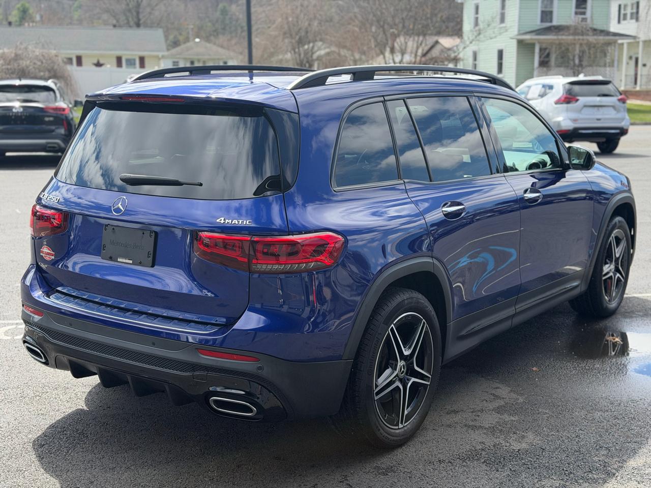 Mercedes-Benz GLB-Class  2021