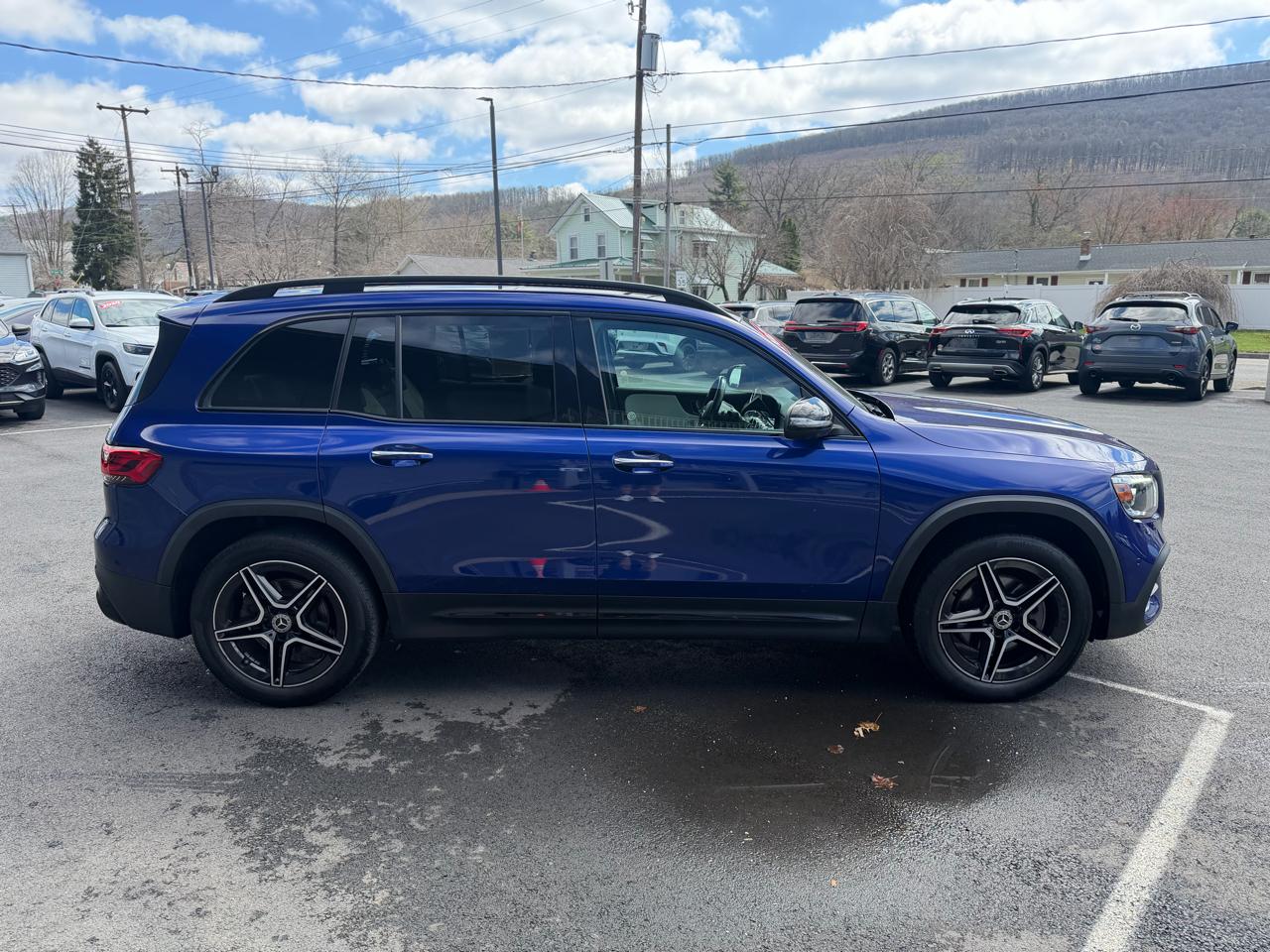 Mercedes-Benz GLB-Class  2021