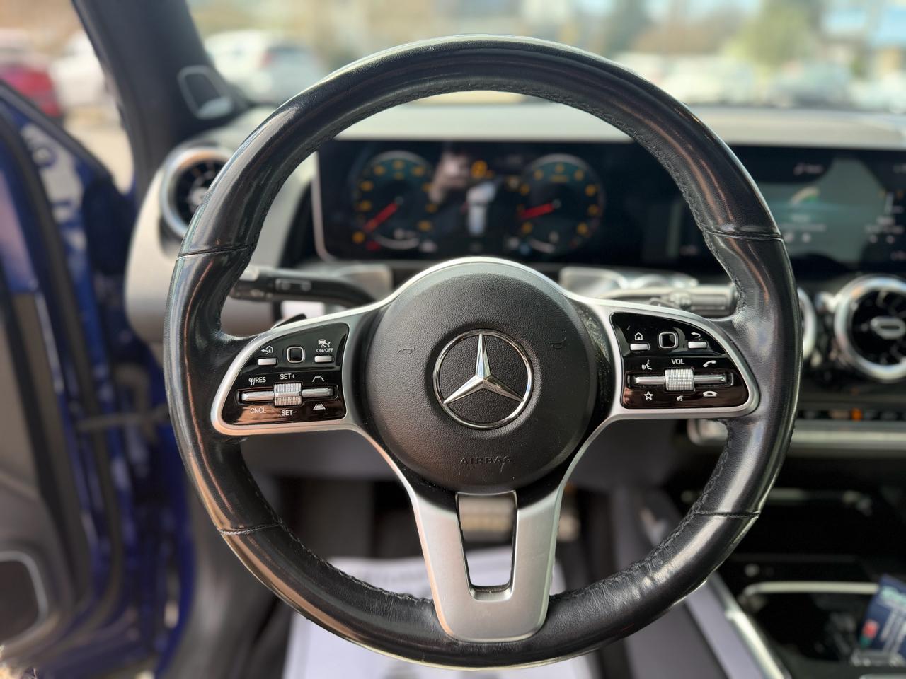 Mercedes-Benz GLB-Class  2021