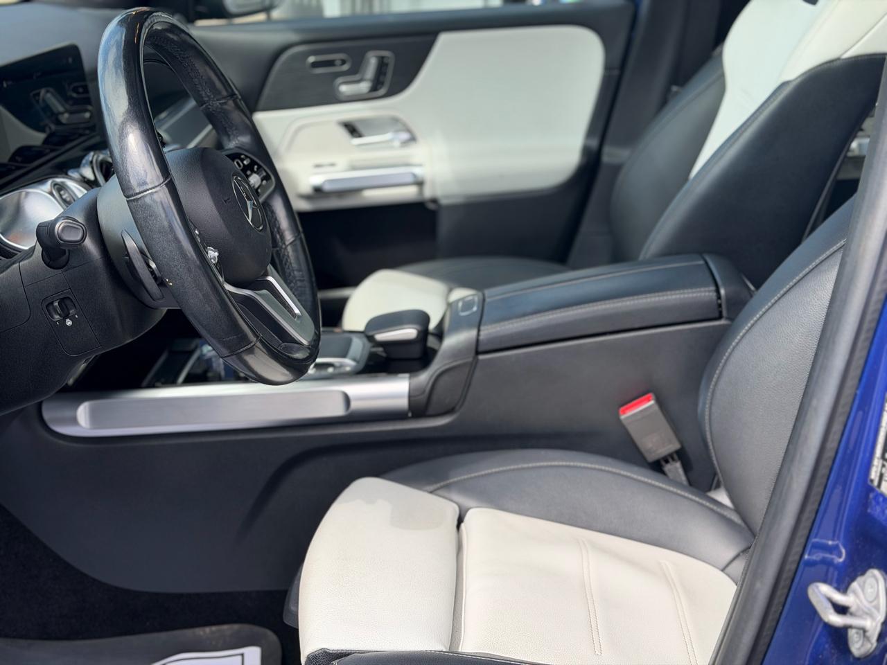 Mercedes-Benz GLB-Class  2021