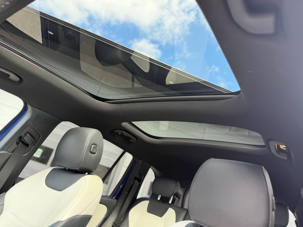 Mercedes-Benz GLB-Class  2021