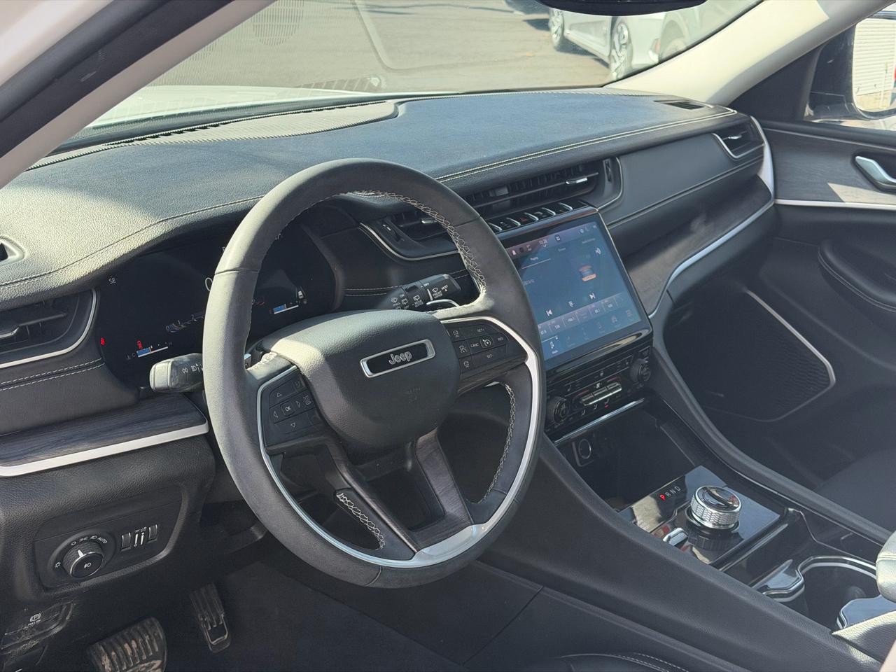 Jeep Grand Cherokee  2023