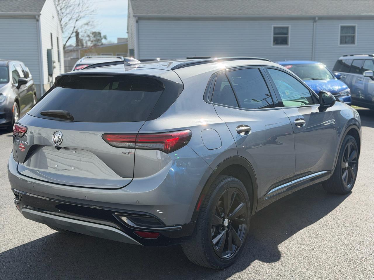 Buick Envision  2021