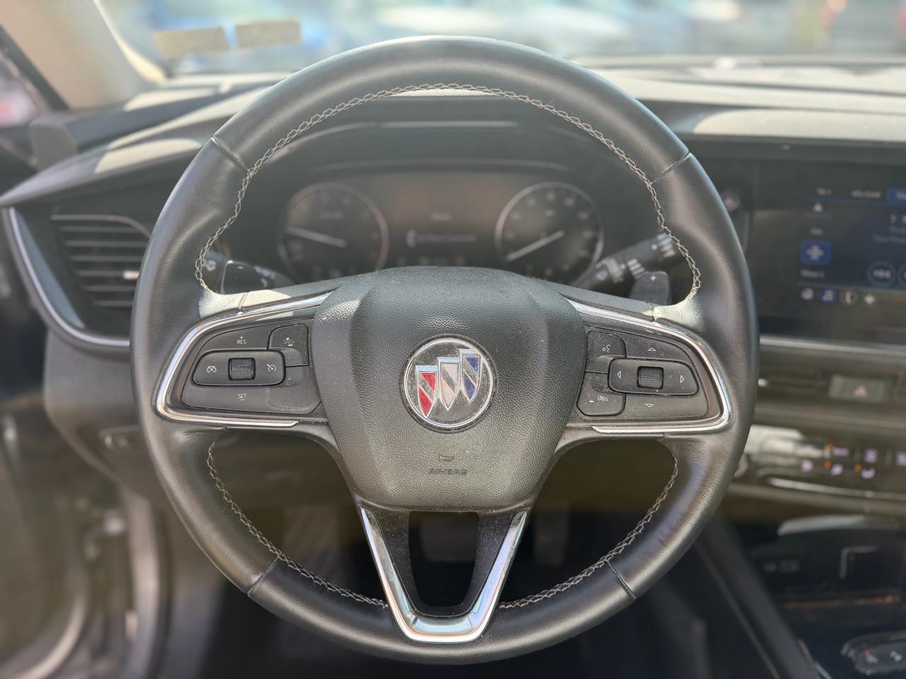 Buick Envision  2021