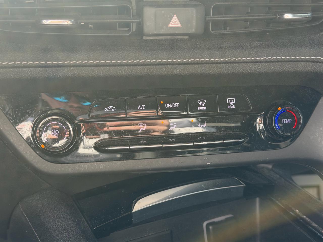 Buick Envision  2021