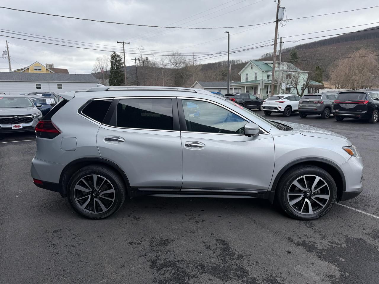 Nissan Rogue  2019