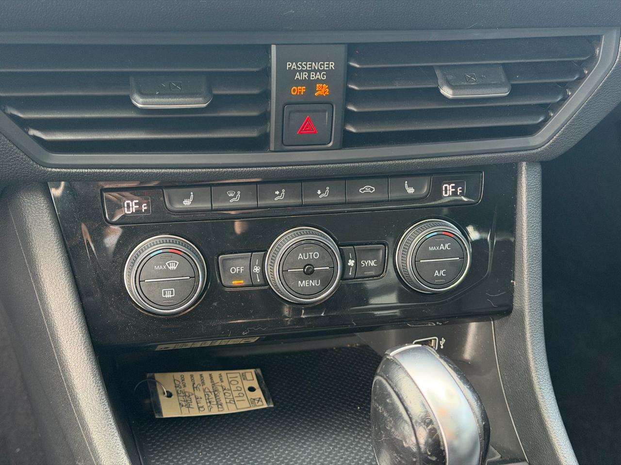 Volkswagen Jetta  2019